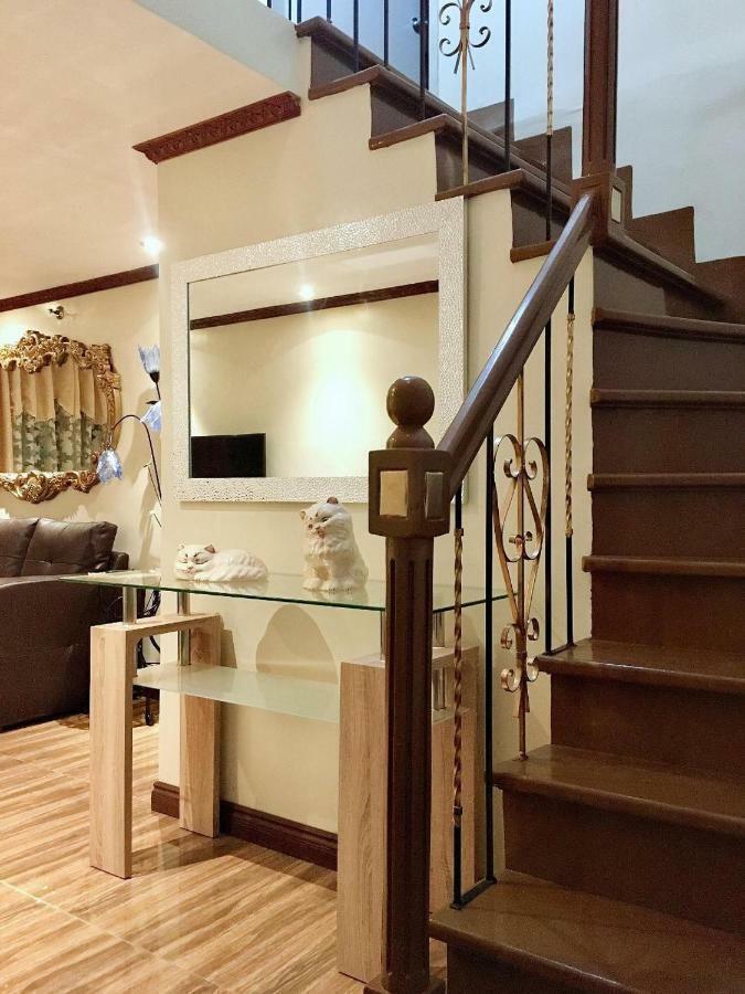 Affordable 2 Bedroom 2 Ba W/ Skycable, Netflix, & Amazon Prime Manila Bagian luar foto