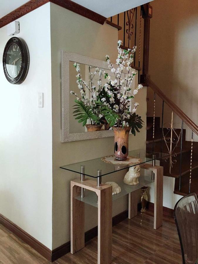Affordable 2 Bedroom 2 Ba W/ Skycable, Netflix, & Amazon Prime Manila Bagian luar foto